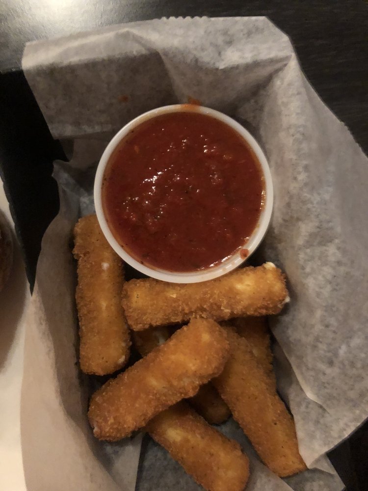 PIZZAZZ PIZZA & DINING ROOM Updated September 2024 22 Photos & 112