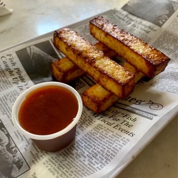Bieke's Bistro - Fried Cheese with Guava Sauce - Puerto Rican Near Me - Vieques, Puerto Rico