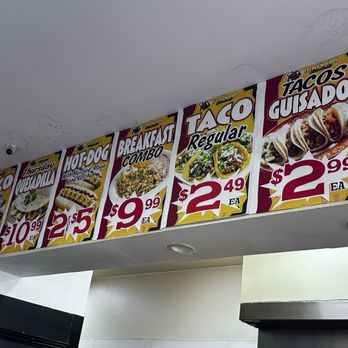 El Toro Market - Tacos Near Me - Murrieta, California
