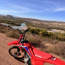 Factory Powersports - Ridding trails Keith pointed out, killer views and showed me how to navigate around.