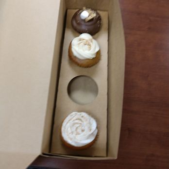 Sugar Mama Bakery - Bakeries Near Me - Bloomington, Illinois