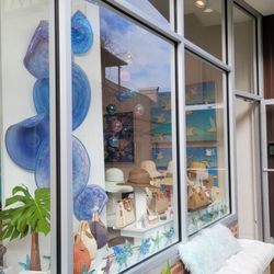 Plum Gallery