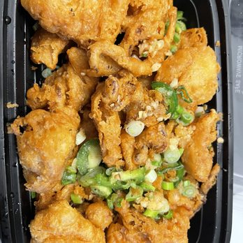 Golden Tree Restaurant - Horrible Crispy Pepper Calamari.  Trash! - Chinese Near Me - Los Angeles, California