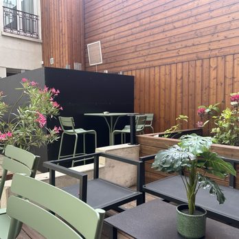 Mercure Paris Bastille Marais - Garden area - Hotels Near Me - Paris, 75 Mercure Paris Bastille Marais - Garden area - Hotels Near Me - Paris, 75