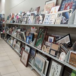 Goodwill - Picture frames