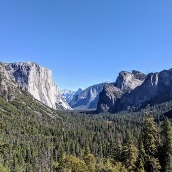 Tunnel View - View into the valley - Local Flavor Near Me - Yosemite National Park, California Tunnel View - View into the valley - Local Flavor Near Me - Yosemite National Park, California