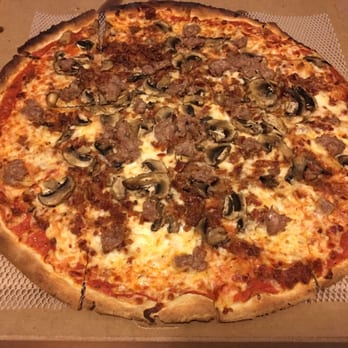 Candlelite Chicago - Great cracker thin crust pizza! - Pizza Near Me - Chicago, Illinois Candlelite Chicago - Great cracker thin crust pizza! - Pizza Near Me - Chicago, Illinois