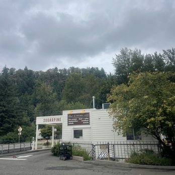 Sugarpine Drive-In - Outside - Ice Cream & Frozen Yogurt Near Me - Troutdale, Oregon Sugarpine Drive-In - Outside - Ice Cream & Frozen Yogurt Near Me - Troutdale, Oregon