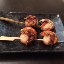 築地日本料理 - Grilled scallops