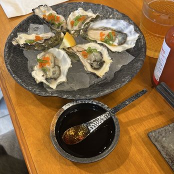 Sushi Kashiwa - Japanese Oyster (6Pcs) with house sauce - Sushi Bars Near Me - Pacifica, California Sushi Kashiwa - Japanese Oyster (6Pcs) with house sauce - Sushi Bars Near Me - Pacifica, California