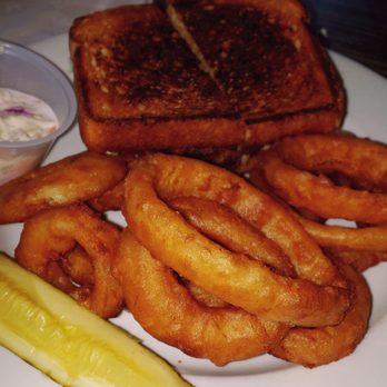 J Roo's Restaurant - "The Coach" with onion rings - Pizza Near Me - North Haven, Connecticut