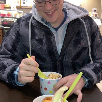 Black Bear Frozen Yogurt - Ice Cream & Frozen Yogurt Near Me - Tacoma, Washington Black Bear Frozen Yogurt - Ice Cream & Frozen Yogurt Near Me - Tacoma, Washington