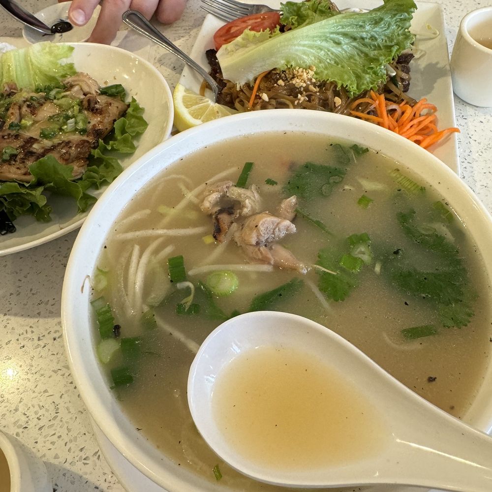 Pho Thai - Grill Chicken Bnh hichicken - Vietnamese Near Me - Rego Park, New York Pho Thai - Grill Chicken Bnh hichicken - Vietnamese Near Me - Rego Park, New York