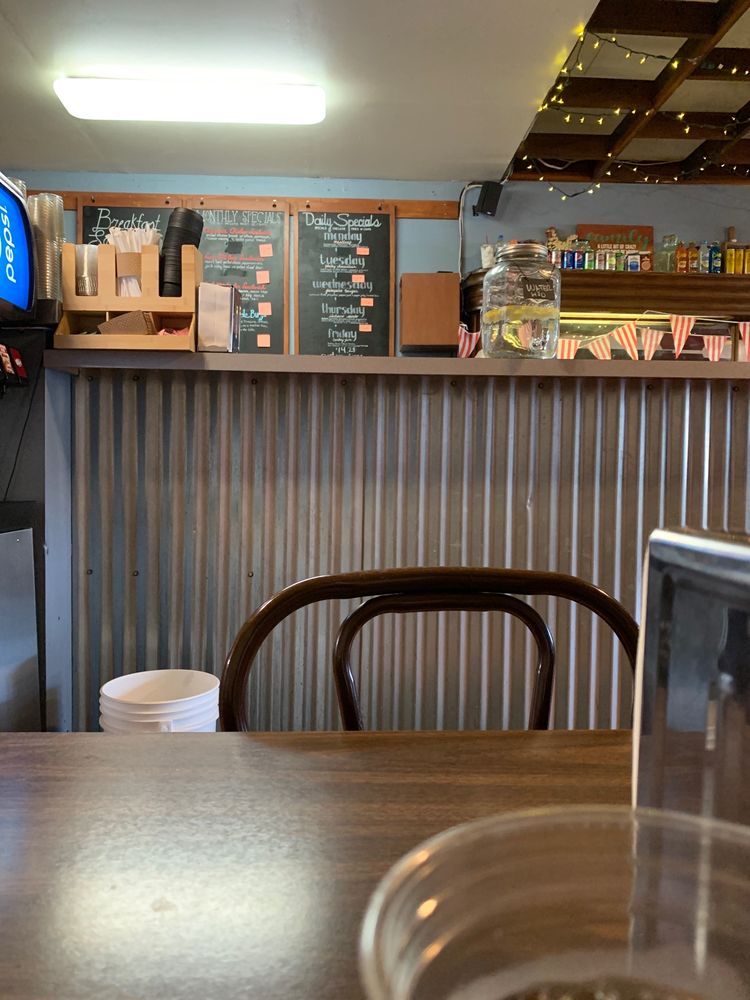 MoE’s Eagles Nest Deli