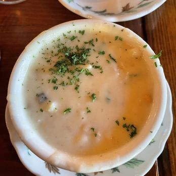 Salem Cross Inn - Chowder - Venues & Event Spaces Near Me - West Brookfield, Massachusetts