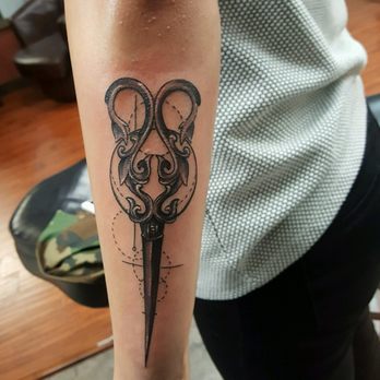 Mint Condition Tattoo Piercing - Victorian sheers with clean line work and geometric background - Tattoo Near Me - Upland, California Mint Condition Tattoo Piercing - Victorian sheers with clean line work and geometric background - Tattoo Near Me - Upland, California