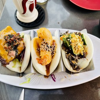 Duckine - LIL BAO WOWS WAGYU - SHRIMP - DUCK  OMG SO GOOD - Chinese Near Me - Lahaina, Hawaii