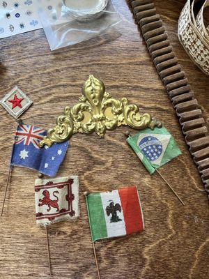 Uncommon Market and Lighting