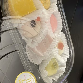 Fugetsu-Do - Assorted mochi, I only know half of the flavors - Candy Stores Near Me - Los Angeles, California Fugetsu-Do - Assorted mochi, I only know half of the flavors - Candy Stores Near Me - Los Angeles, California