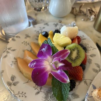 Little Hen - Fruit Cup - Breakfast & Brunch Near Me - Weston, Florida Little Hen - Fruit Cup - Breakfast & Brunch Near Me - Weston, Florida
