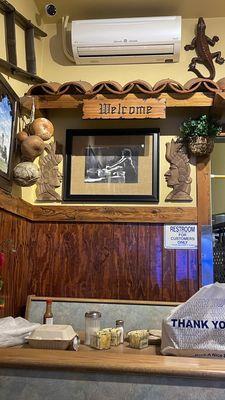 La Santaneca De La Mission by null