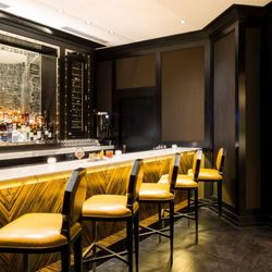 Bar 210