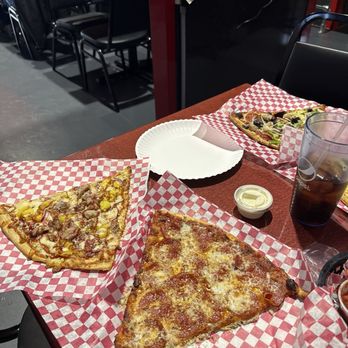 Bronx Pizza And Pints - Pizza Near Me - Wichita, Kansas