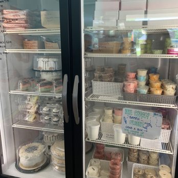 Mrs. Moo’s Corner - Ice cream cups to go....many flavors and ice cream cakes and cupcakes - Ice Cream & Frozen Yogurt Near Me - Prince Frederick, Maryland