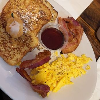 Maple Leaf Diner - American Near Me - Dallas, Texas Maple Leaf Diner - American Near Me - Dallas, Texas