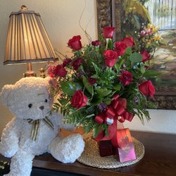 Ambar Tree Florist - Love and Romance collection dozen roses and dozen carnations