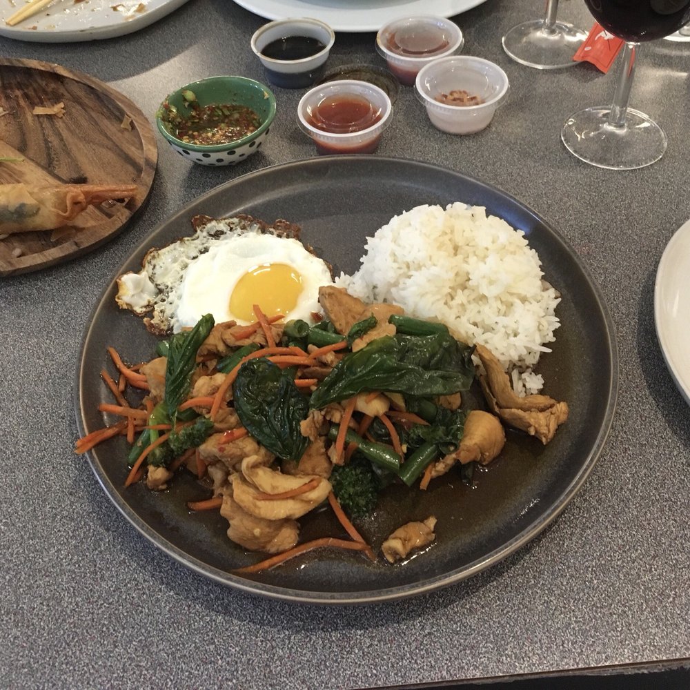 Mod's Thai House - Thai Basil Chicken (add egg) - Thai Near Me - Basalt, Colorado