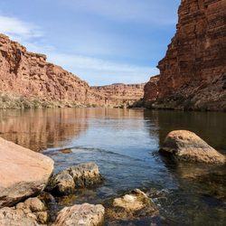 Lees Ferry - Glen Canyon Recreational Area - Cathedral Wash Trail | Instagram: @telephonesmoothie