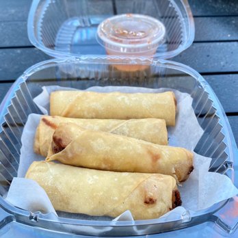 The Chomp - Spring rolls - great flavors, really good. - Thai Near Me - Portland, Oregon