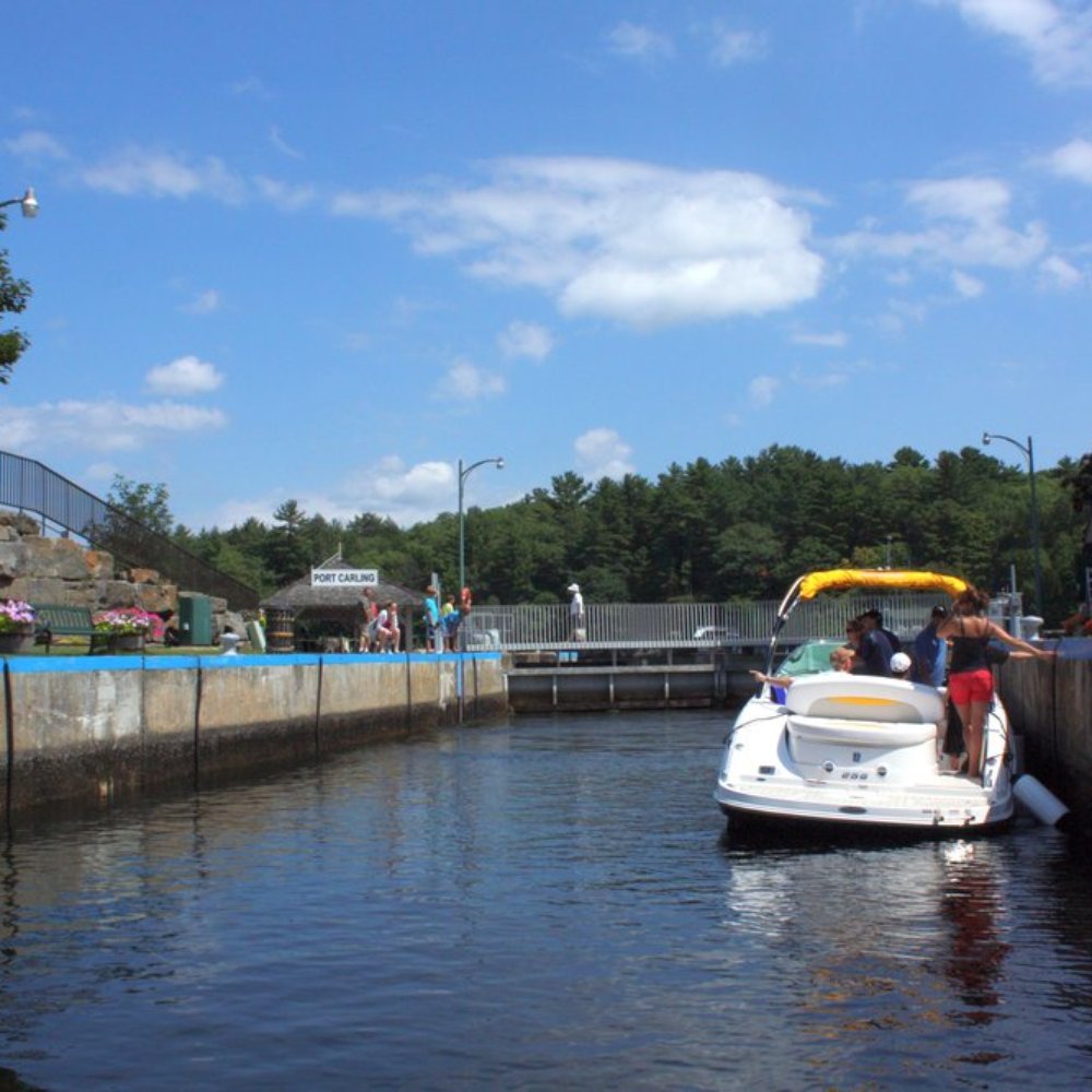 Port Carling Locks - Locking through - Transportation Near Me