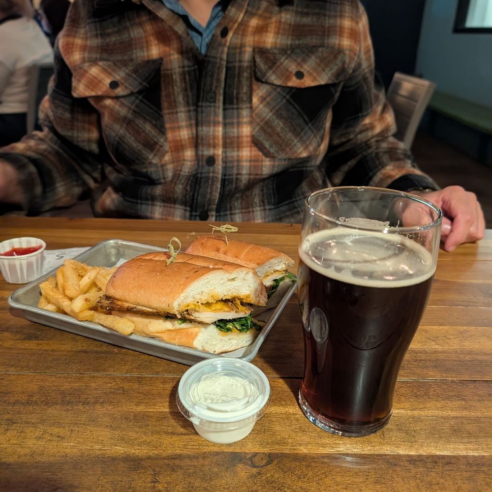 Green Cheek Beer Co. - Blackened chicken sandwich - Breweries Near Me - Oceanside, California Green Cheek Beer Co. - Blackened chicken sandwich - Breweries Near Me - Oceanside, California