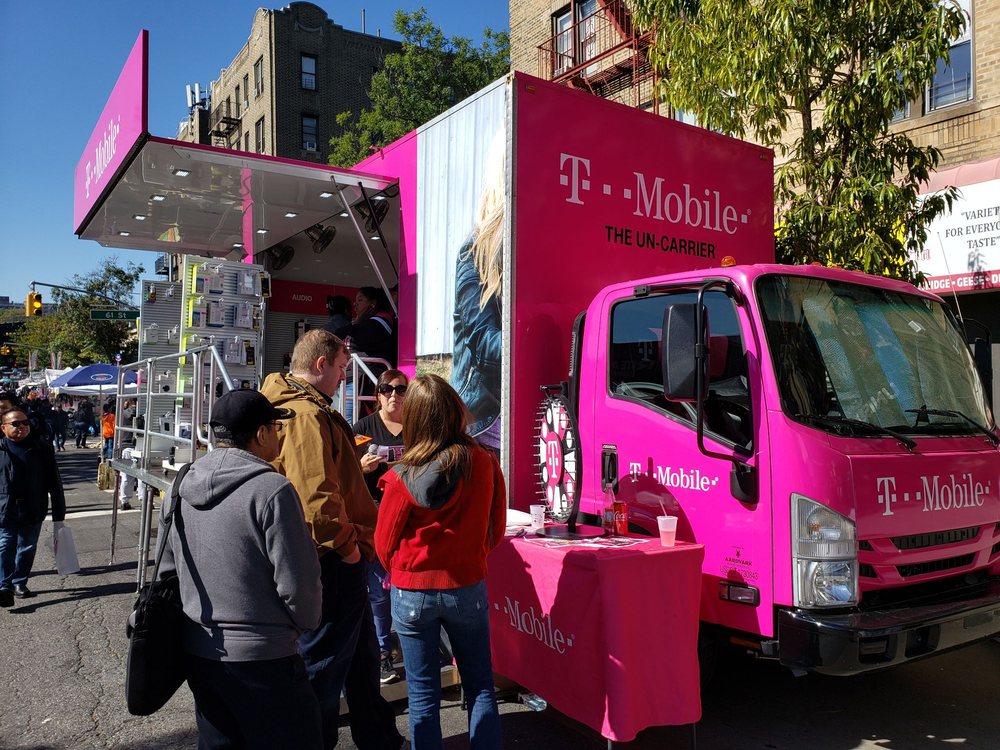 WOODSIDEQUEENS FESTIVAL Updated September 2024 33 Photos