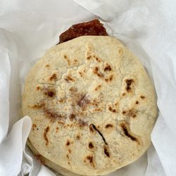 Delmy's Pupuseria - Pupusa