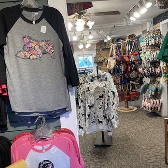Smoky Mountain Cat House - Pet Stores Near Me - Pigeon Forge, Tennessee