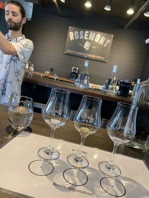 Distillerie de Montréal (Rosemont) by null