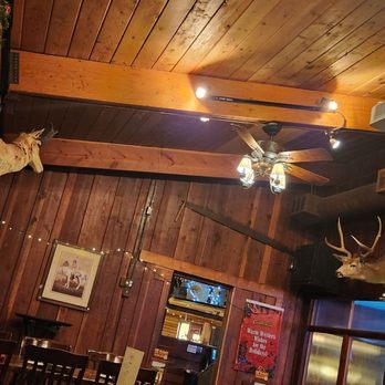 Cattlemens - Inside the room we sat in - Seafood Near Me - Dixon, California