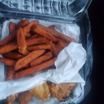 Wing Plus - Garlic pepper wings with sweet potato fries - Chicken Wings Near Me - New York, New York Wing Plus - Garlic pepper wings with sweet potato fries - Chicken Wings Near Me - New York, New York
