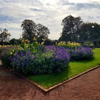 Formal Garden - Parks Near Me - Chicago, Illinois Formal Garden - Parks Near Me - Chicago, Illinois