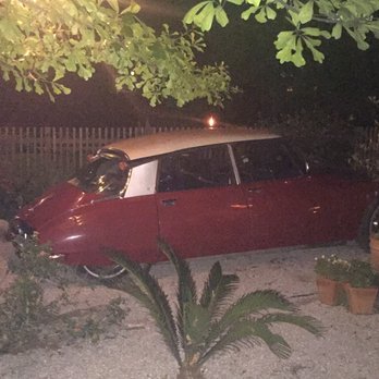 N 7 - The car parked permanently in the garden - French Near Me - New Orleans, Louisiana N 7 - The car parked permanently in the garden - French Near Me - New Orleans, Louisiana