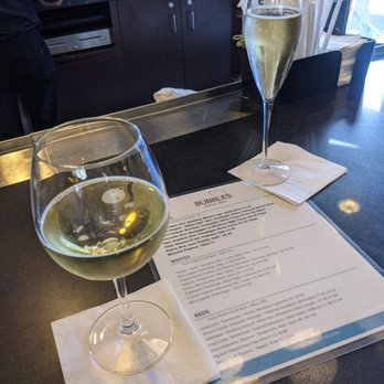 Bubbles - Wine Bars Near Me - Chicago, Illinois