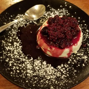 Robba da Matti - Panna cotta - Italian Near Me - Vancouver, British Columbia