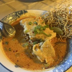 M1. Chicken Kao Soi