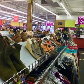 Plato's Closet - Men's Clothing Near Me - Schaumburg, Illinois Plato's Closet - Men's Clothing Near Me - Schaumburg, Illinois