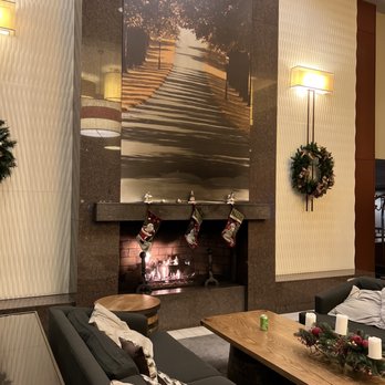 Hyatt Regency Lexington - Lobby - Hotels Near Me - Lexington, Kentucky