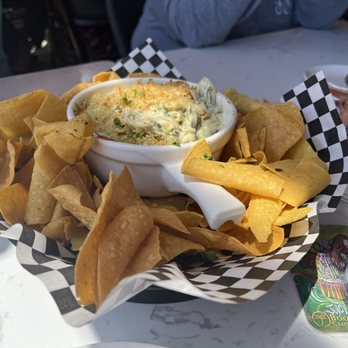 McSeagull's Restaurant - Spin Dip - Seafood Near Me - Boothbay Harbor, Maine