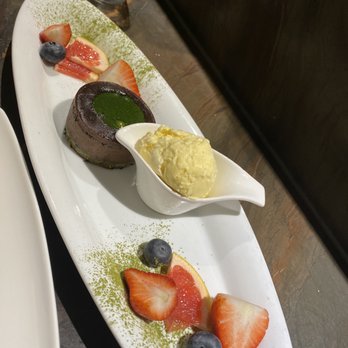 JaBistro - Chocolate matcha lava cake - Japanese Near Me - Toronto, Ontario